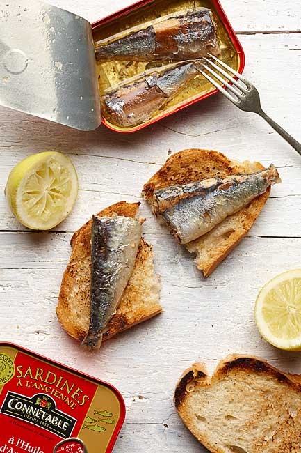 https://www.peperodriguez.com/files/gimgs/th-6_Lata-Sardinas-Blanco0523.jpg