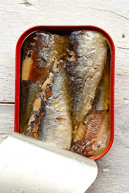 https://www.peperodriguez.com/files/gimgs/th-6_Lata-Sardinas-Blanco0530.jpg